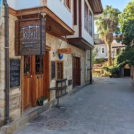 Kuyu Beergarden Hostel-2